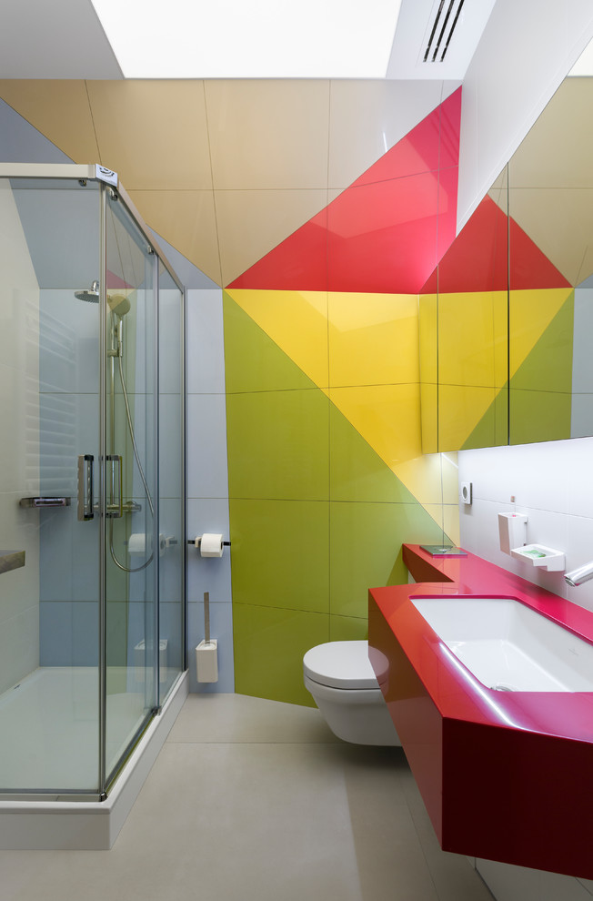 On the verge of illusion