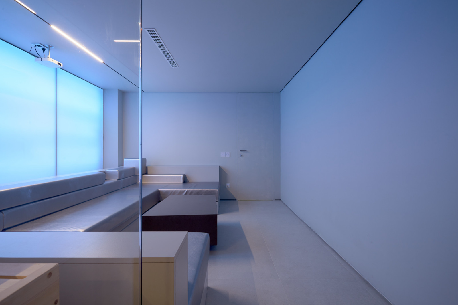 Сауна, молнии и норвежские скалы