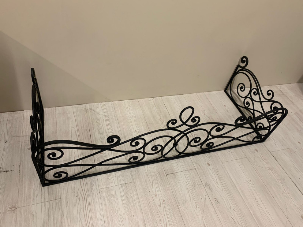 Обложка проекта: решетка для камина кованая