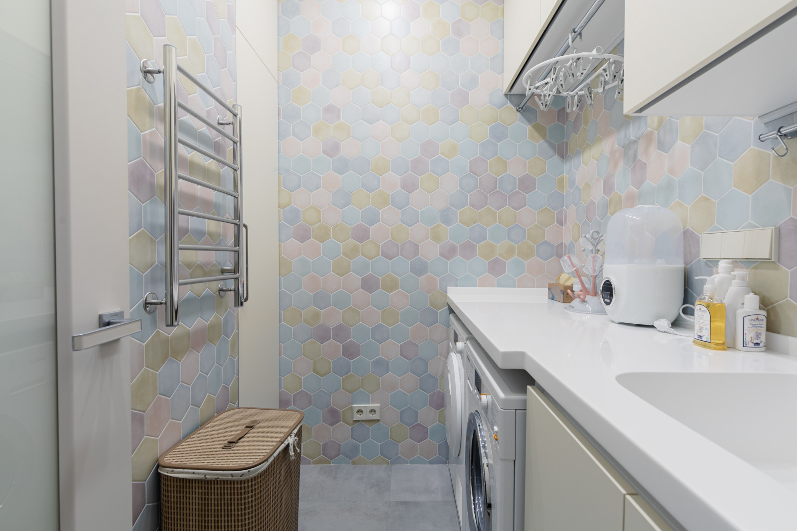 Элегантная неоклассика в бежево-серых тонах