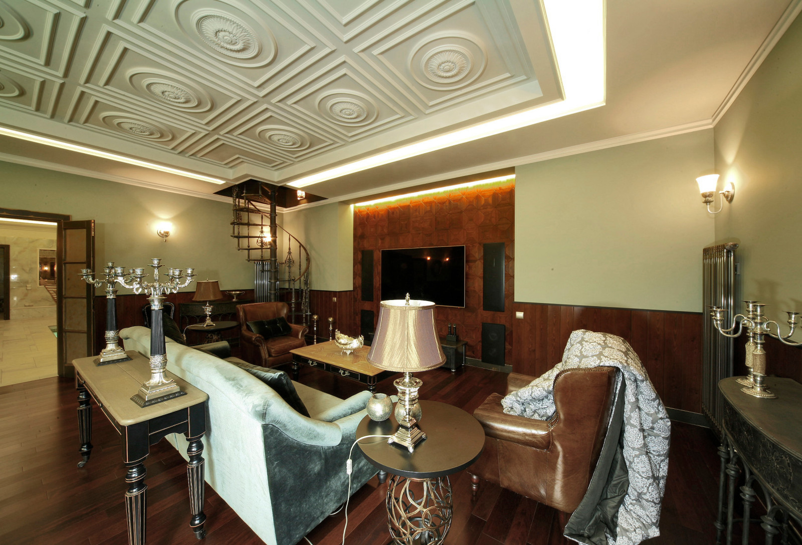 Баня с бассейном