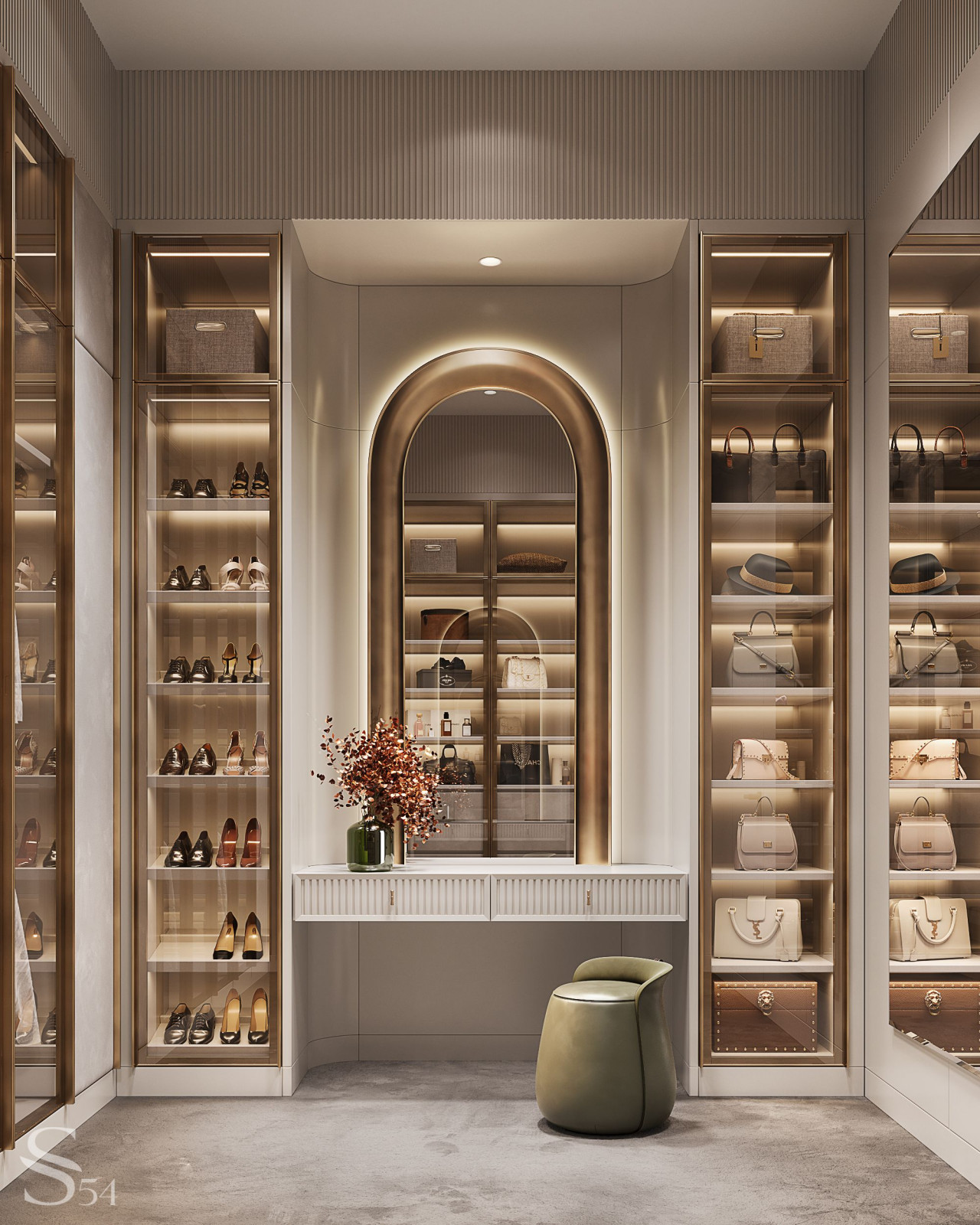 Женская мастер-гардеробная в светлых тонах