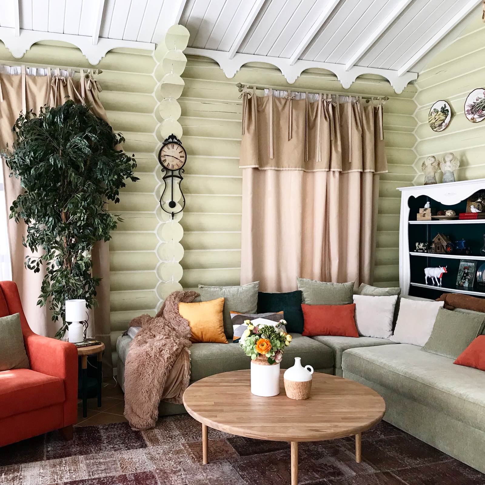 Дом между соснами (реконструкция)