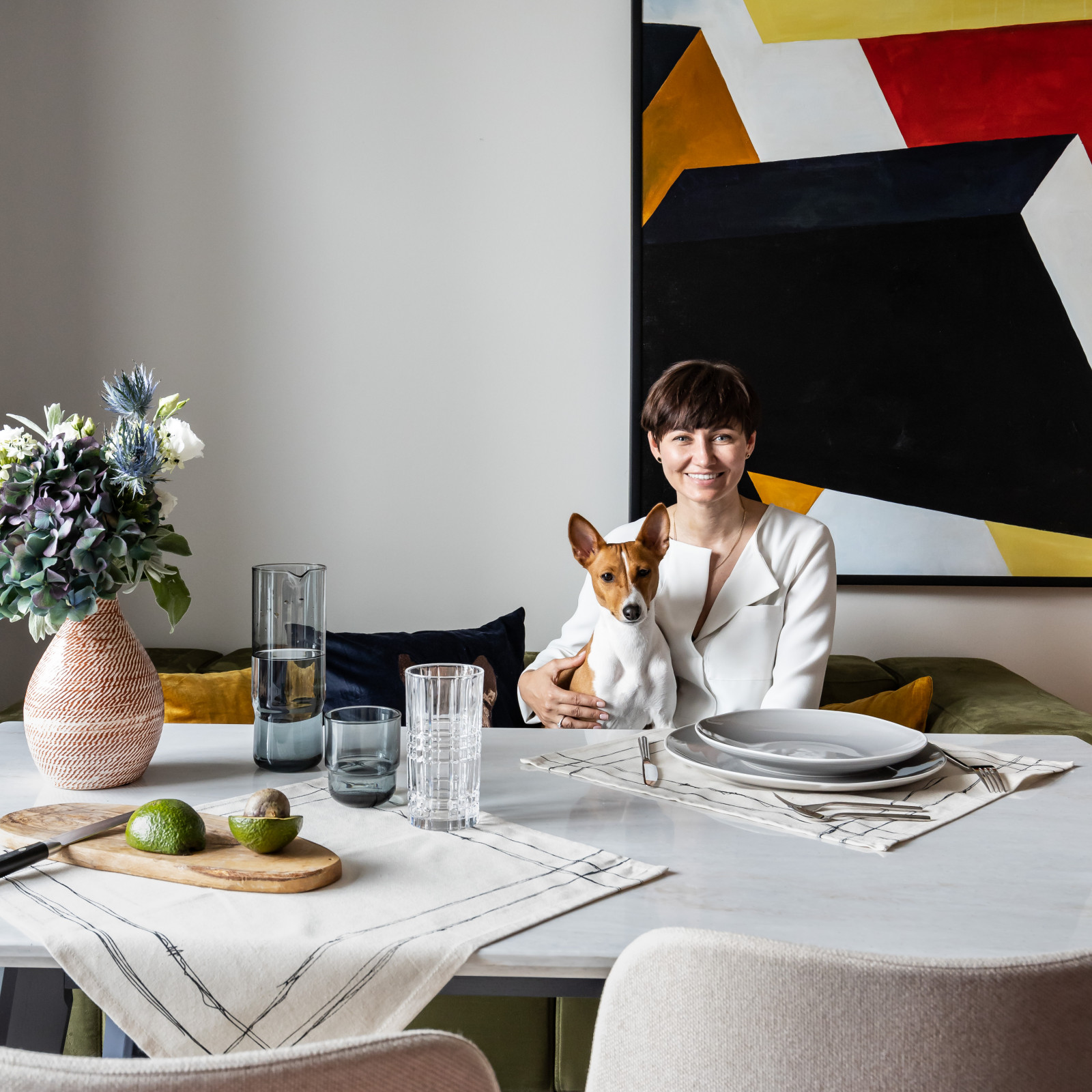 Квартира с видом и собакой