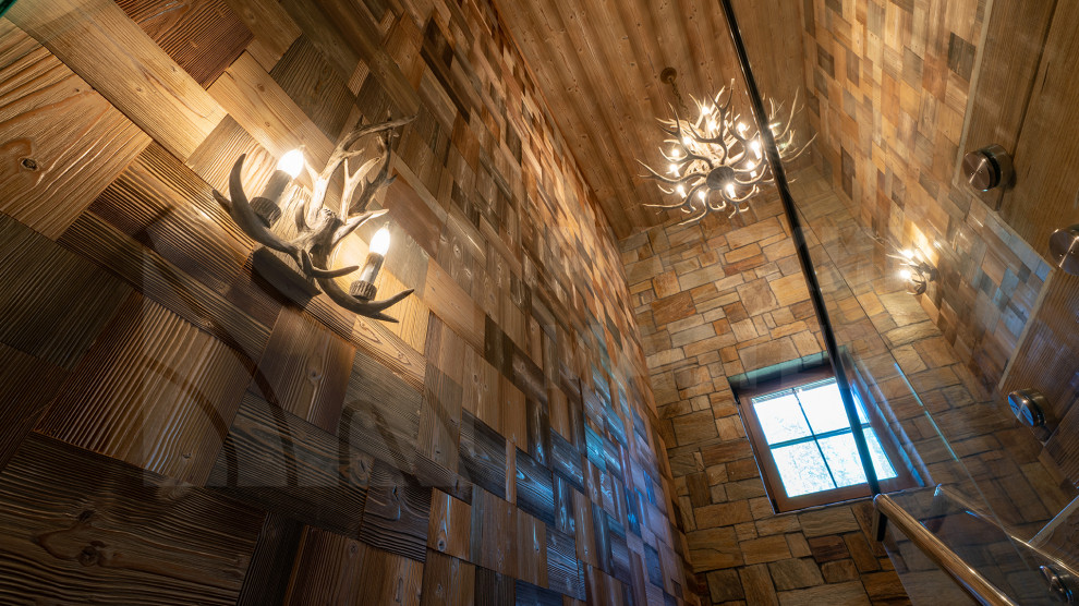 Дом в стиле шале на берегу Правдинского озера