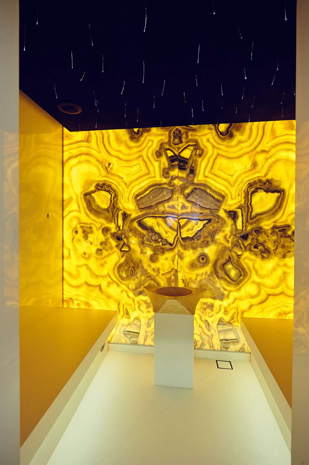 Личный тренажерный зал и СПА. Авторы дизайна Юрий и Ирина Вопшиновы