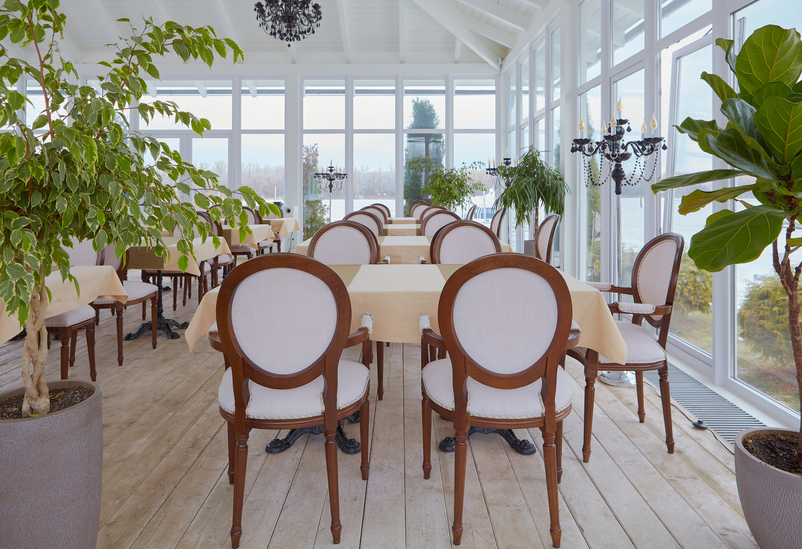 Яхт-клуб "Ласточка", ресторан