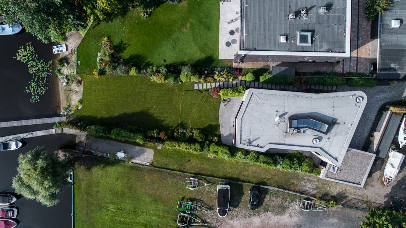 Wannsee Villa / Gnädinger Architekten