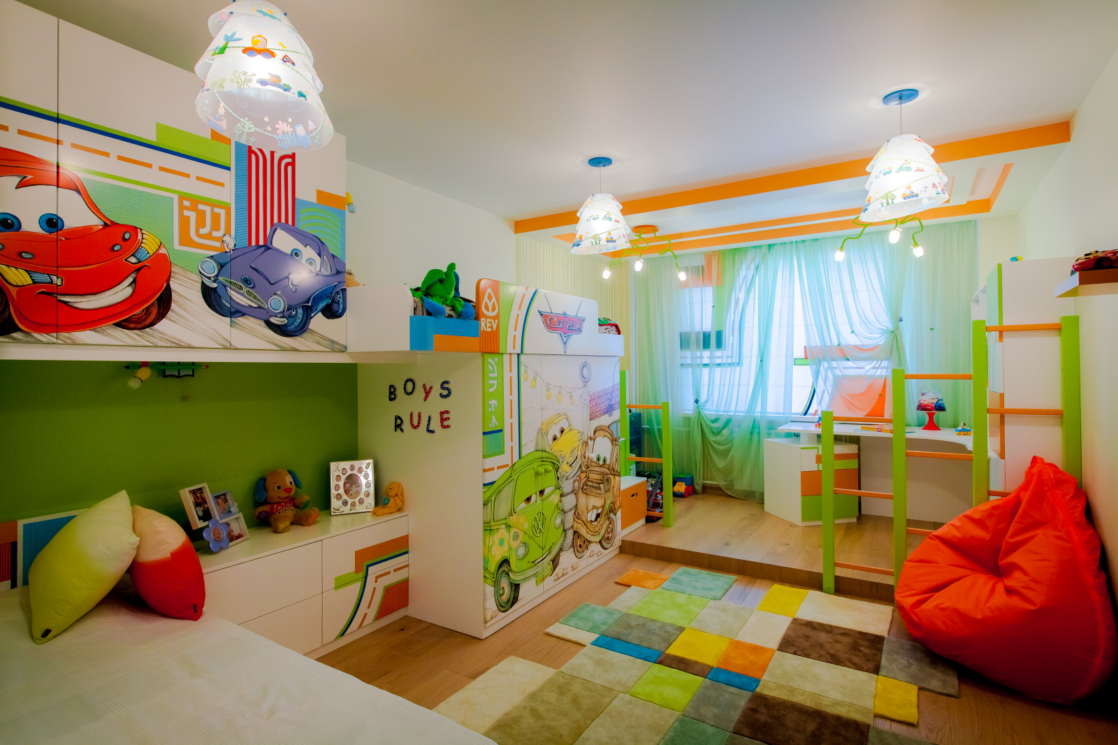 Квартира с удивительной детской