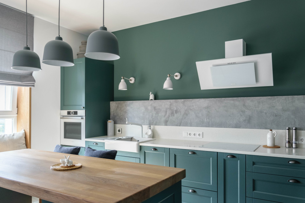 Пыльно-зеленая кухня
