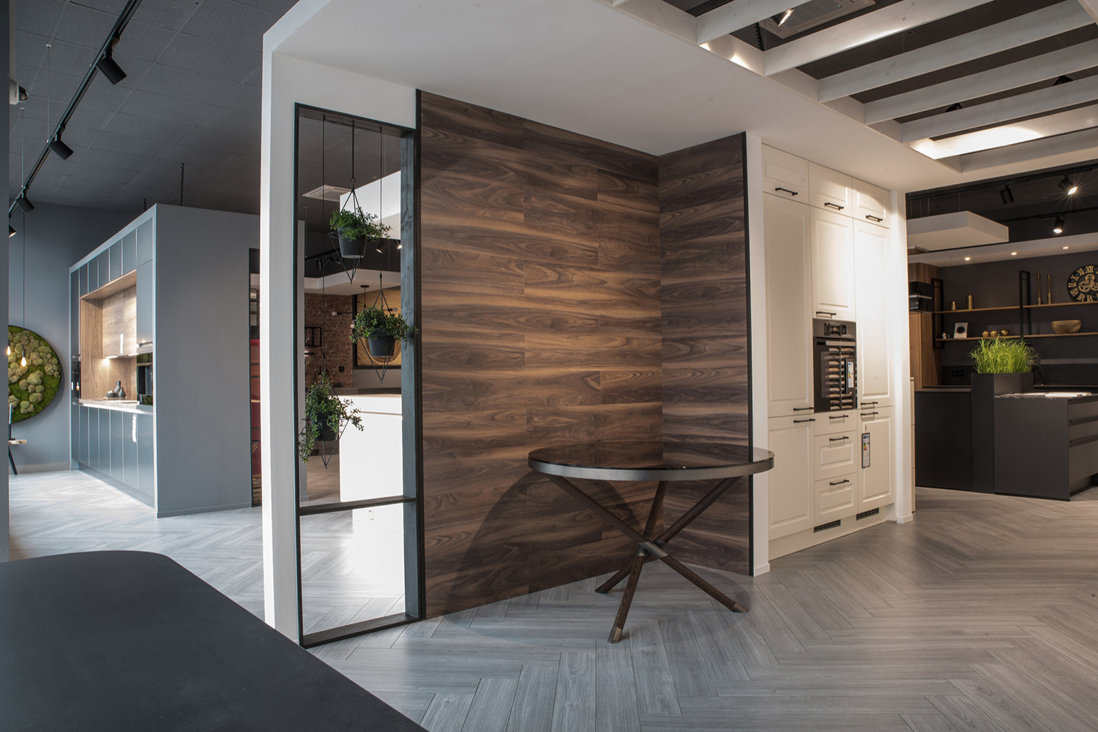 Шоурум салона кухонь в городе Бонн