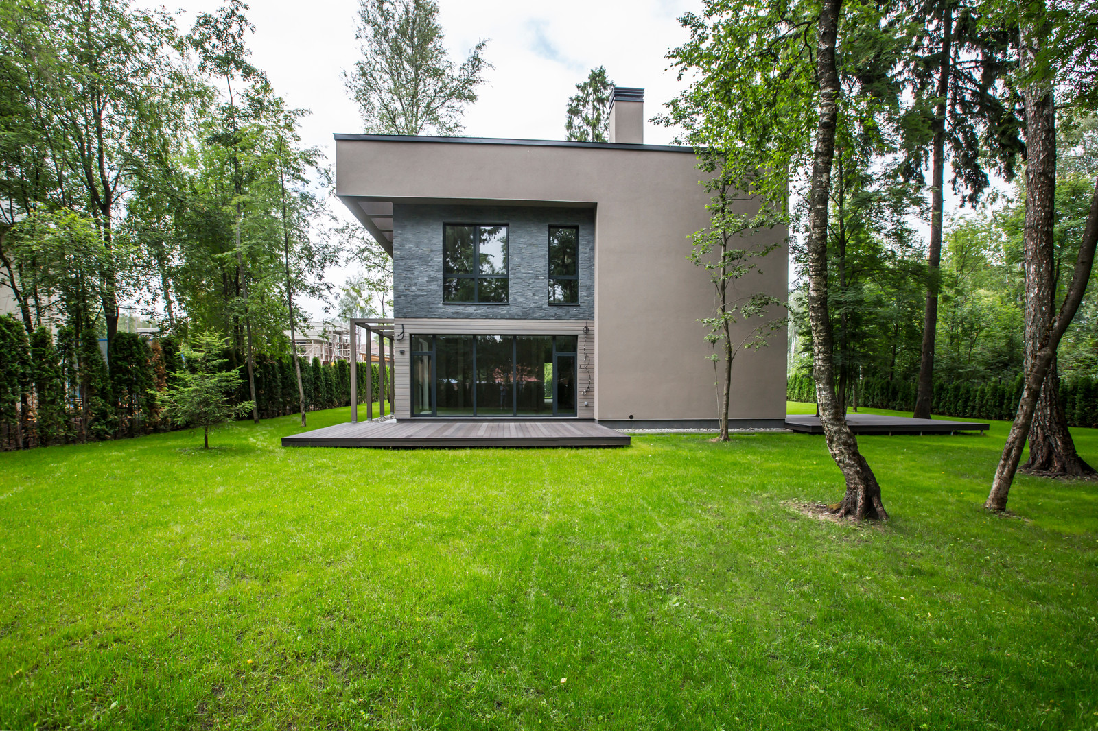 Современный дом в подмосковье