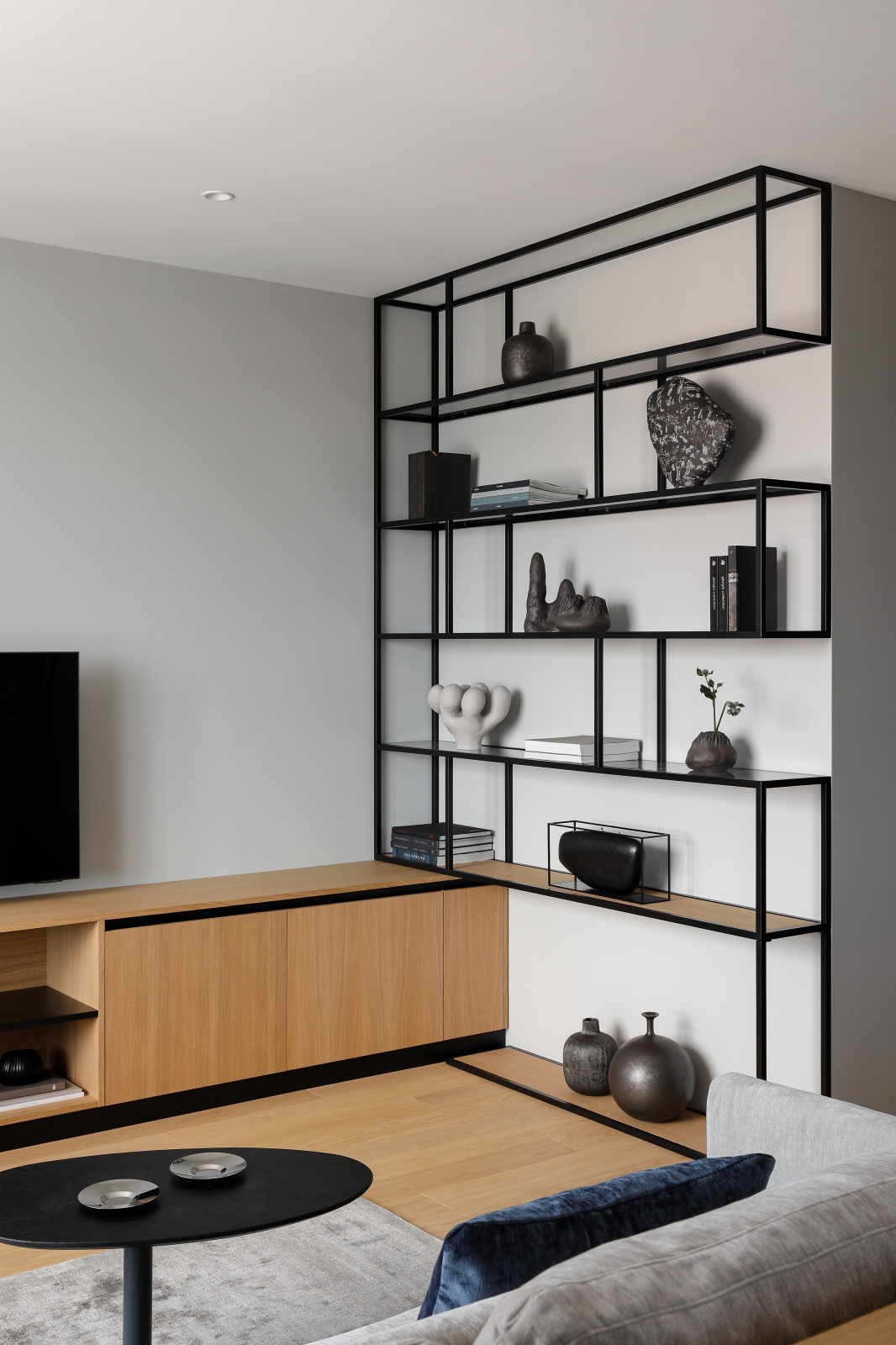 Light midecentury apartment / Квартира с легким флером midcentury