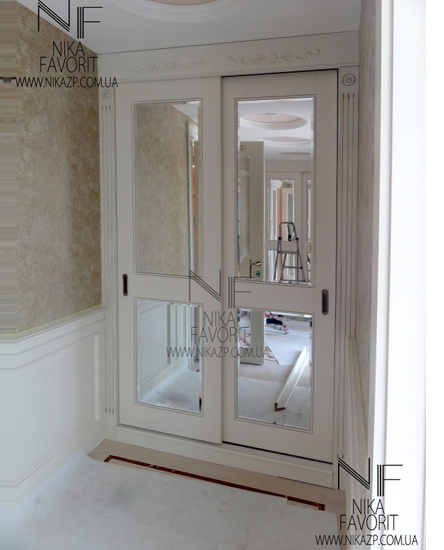 INTERIOR WOODEN DOORS CLASSIC AND MODERN