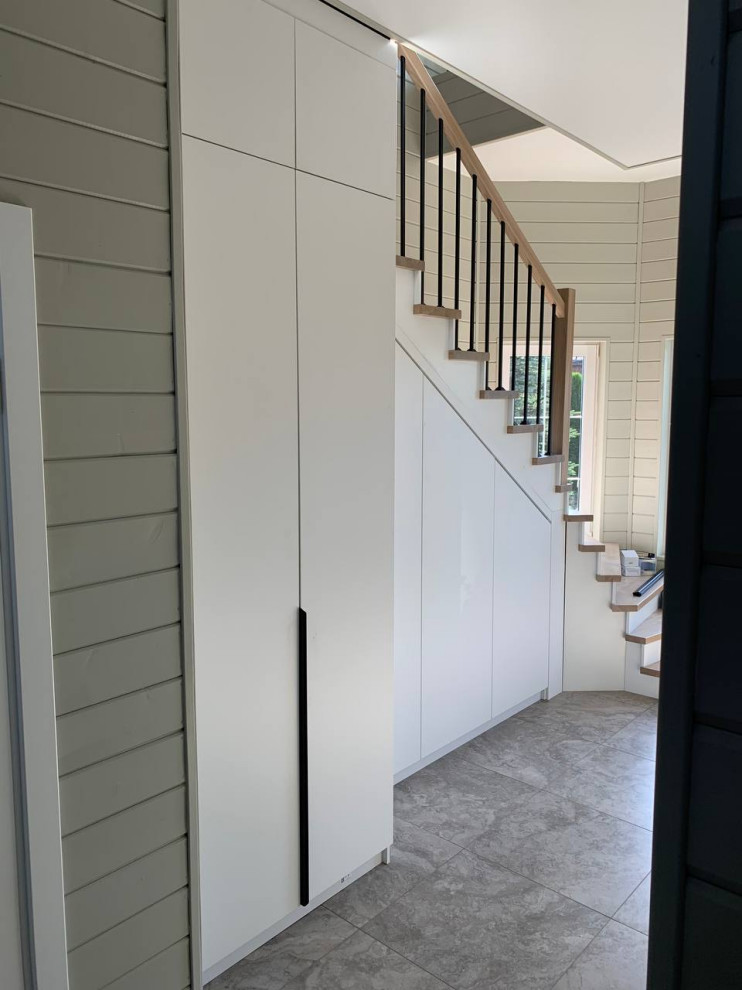 Распашные шкафы