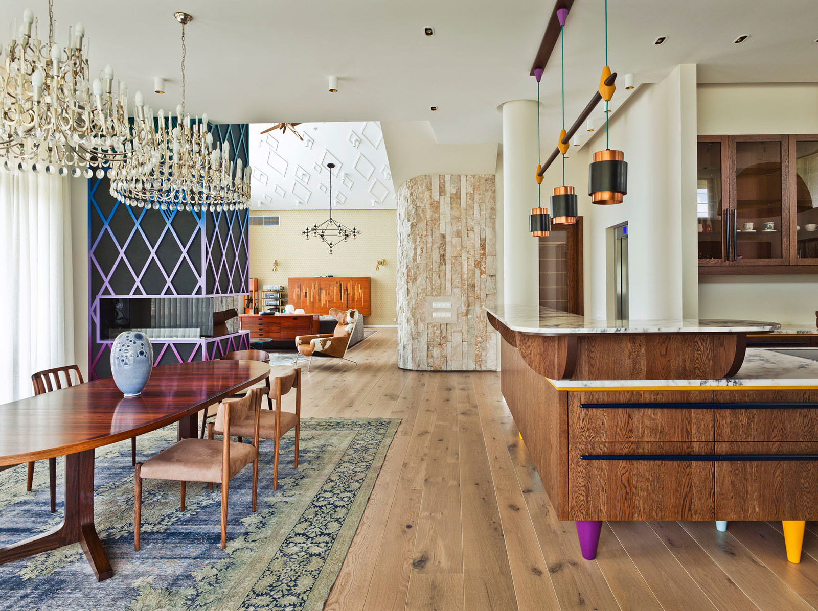 Дом-Питон в в коттеджном поселке «Никольская Слобода» по Новорижскому шоссе.