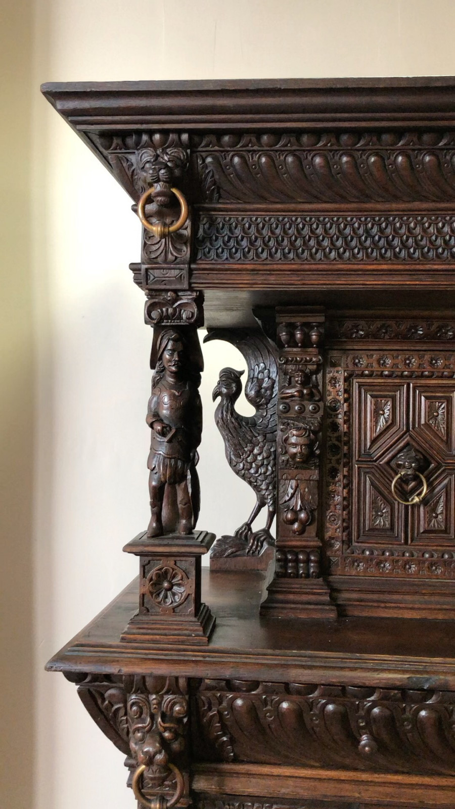 Обложка проекта: Реставрация буфета