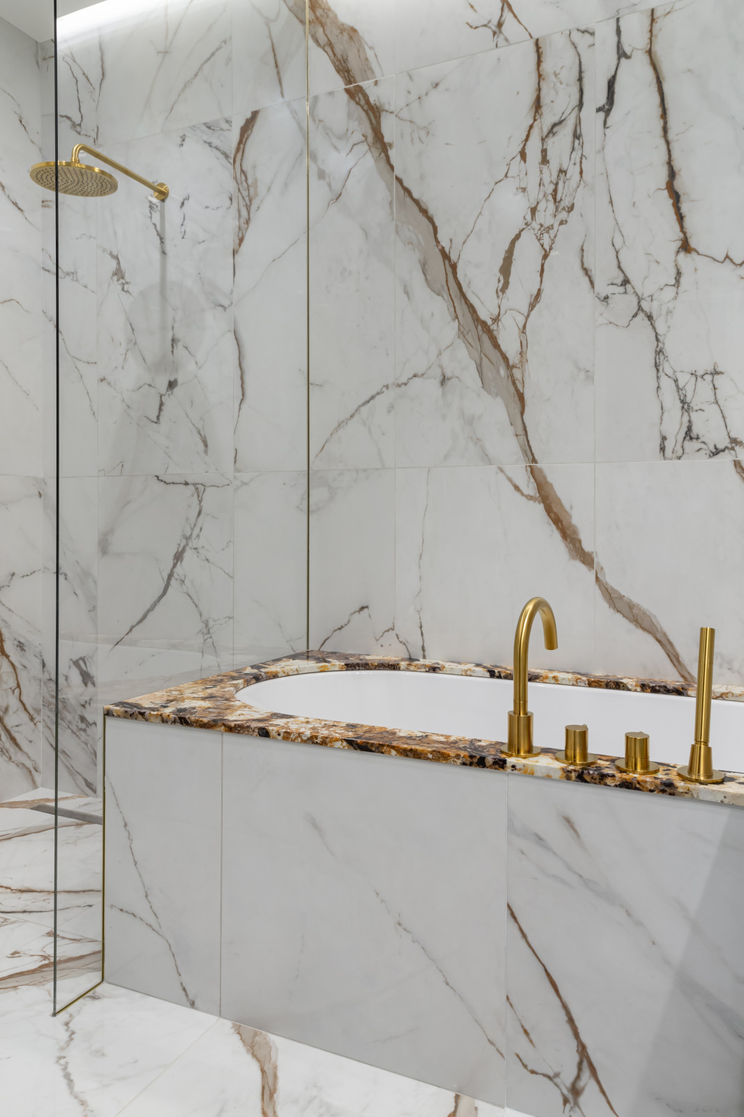 Апартаменты в ЖК Balchug Viewpoint, 156 м2