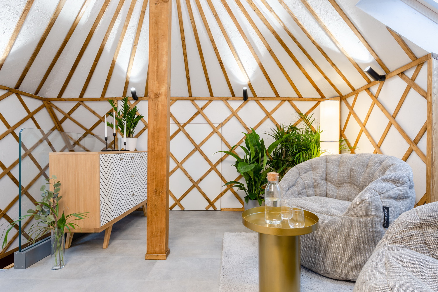 Малайская хижина в подмосковной мансарде