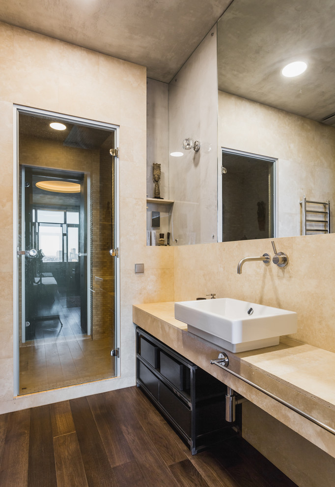 В гостях: Африканские сувениры в квартире холостяка