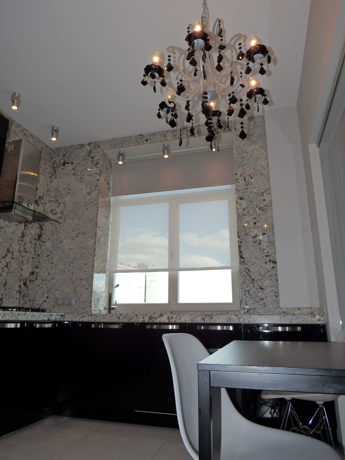 Двухкомнатная квартиры со стеклянной перегородкой на Овчинниковской набережной