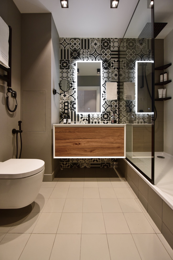 "Белоснежная история"