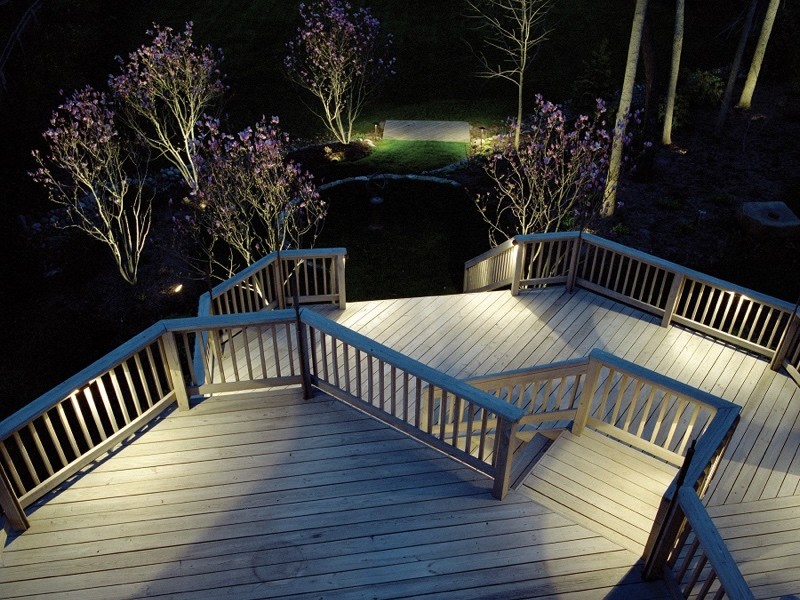 Декоративное ландшафтное освещение