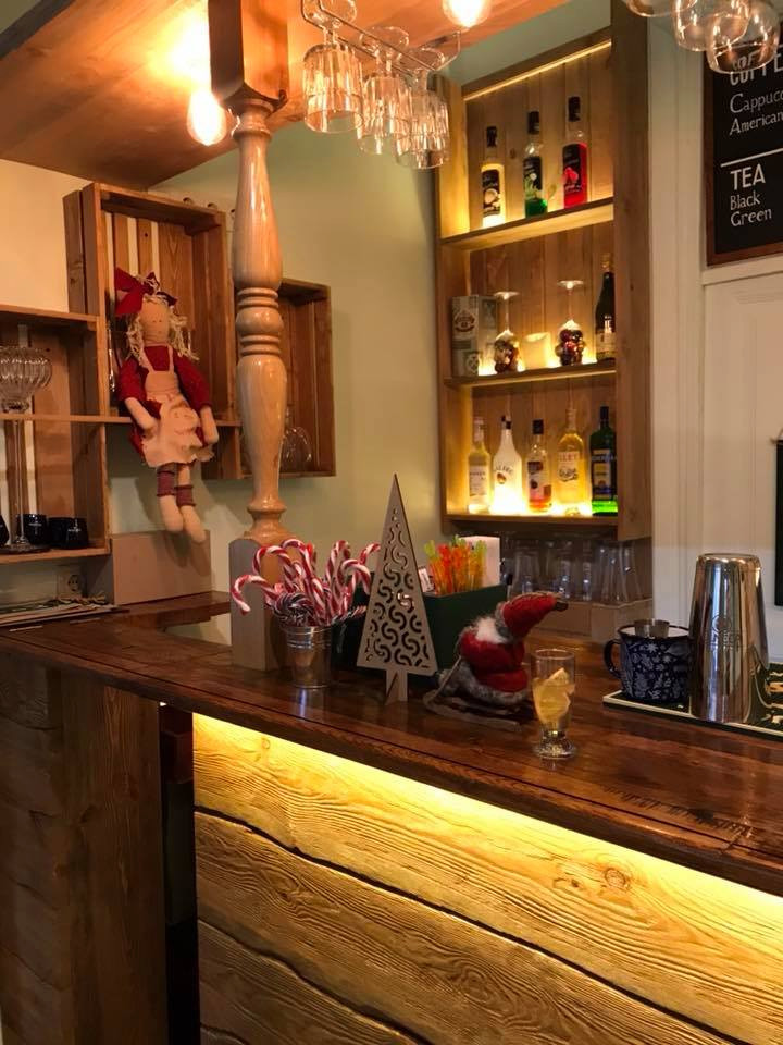 кафе на ул. Канатной