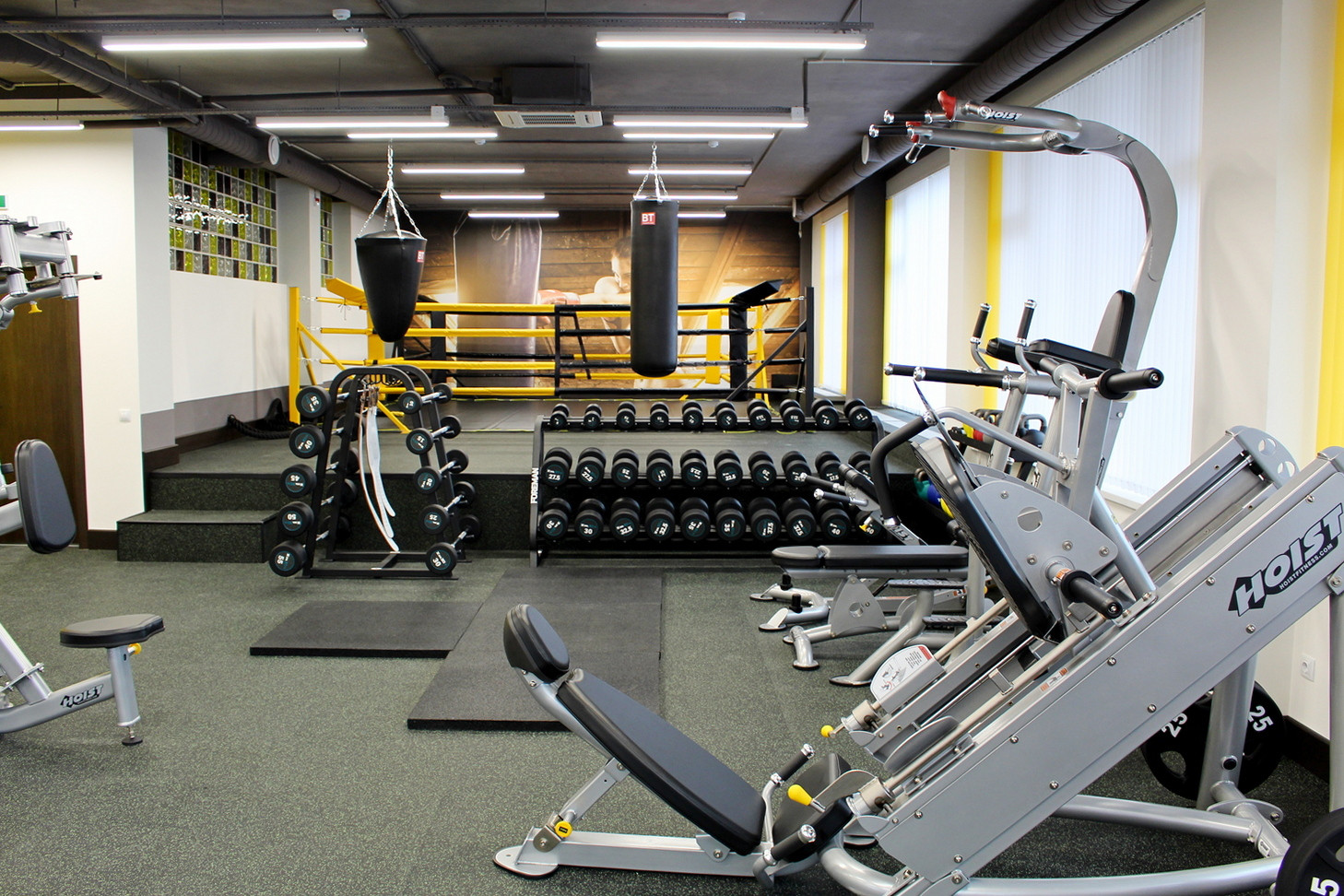 Фитнес зал на "Черной речке"