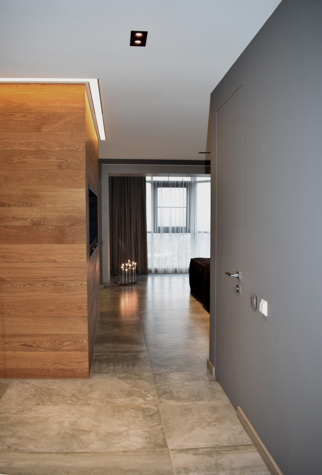 Квартира на 13 этаже  с витражным остеклением