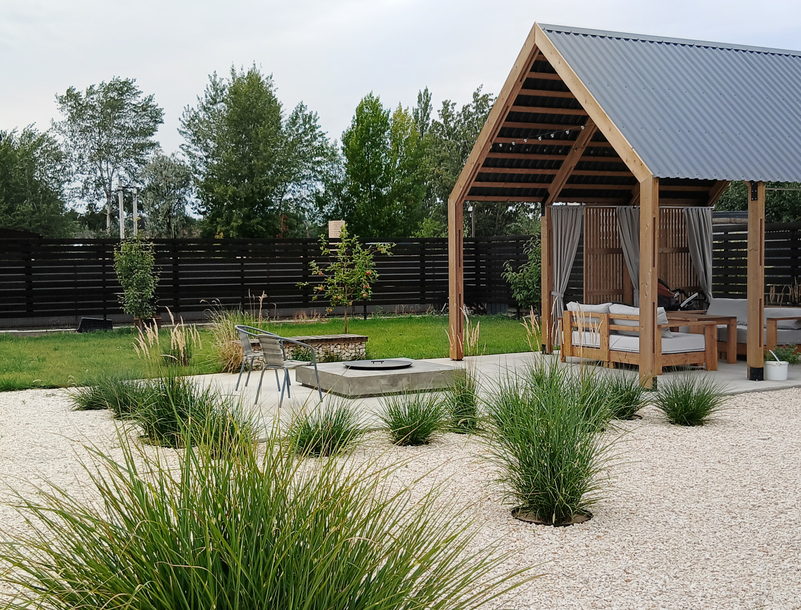 Обложка проекта: Реализованный дизайн-проект дома и ланд 160м2 в Волгограде, поселок Латошинка