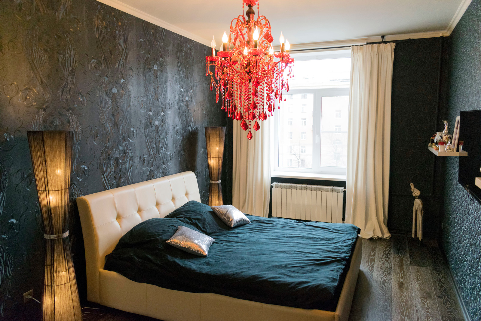 Обложка проекта: Бархатные шторы в спальне.
