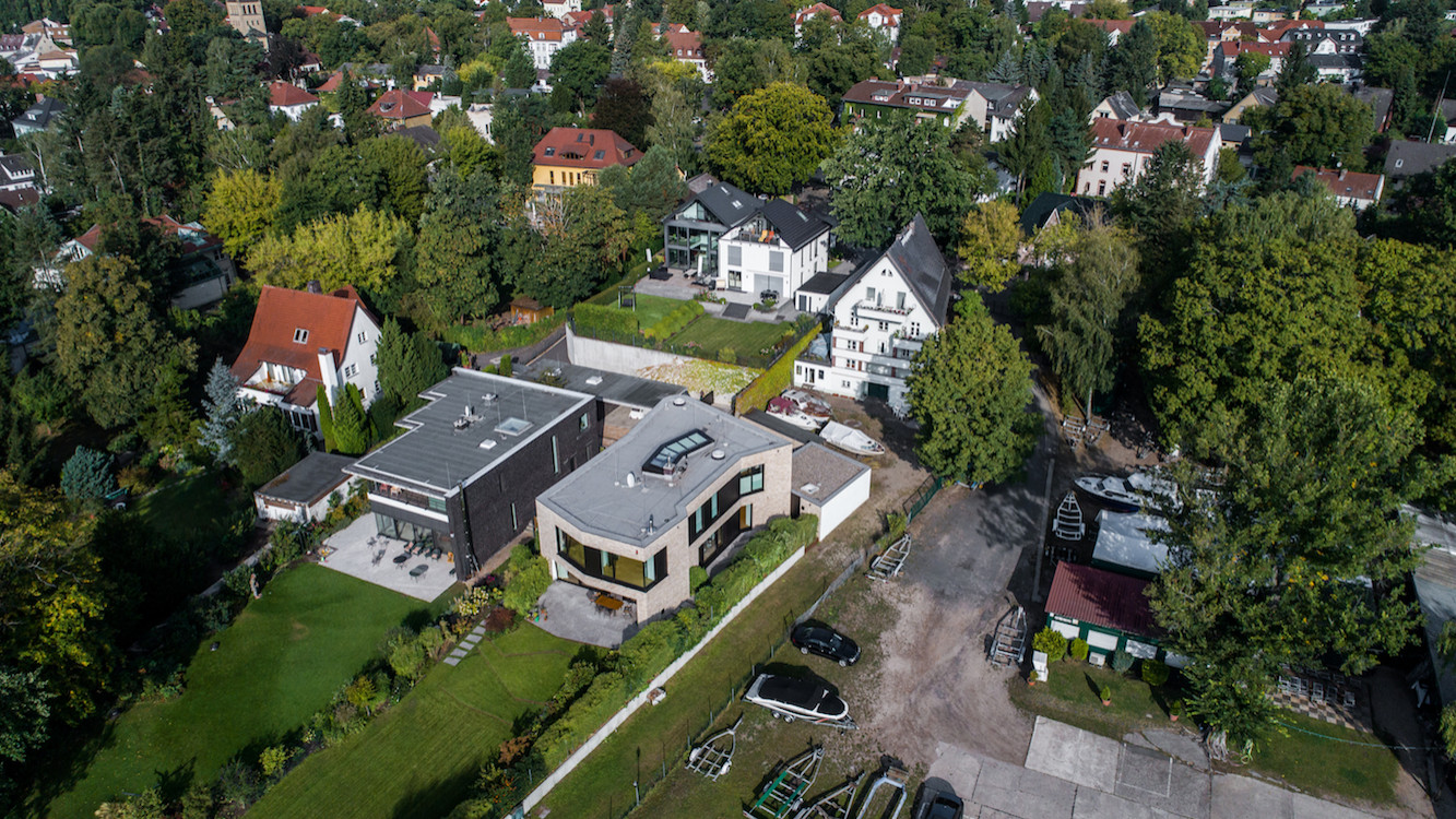 Wannsee Villa / Gnädinger Architekten