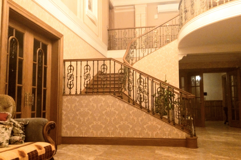 Обложка проекта: Декоративная штукатурка по трафарету