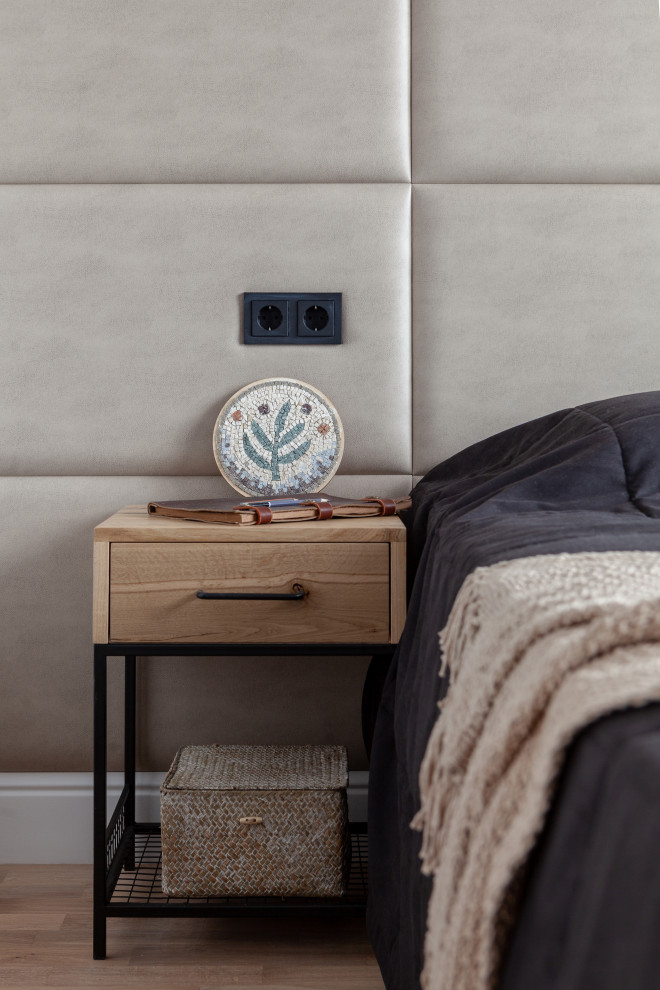 Квартира в ЗИЛАРТ с красной дверью