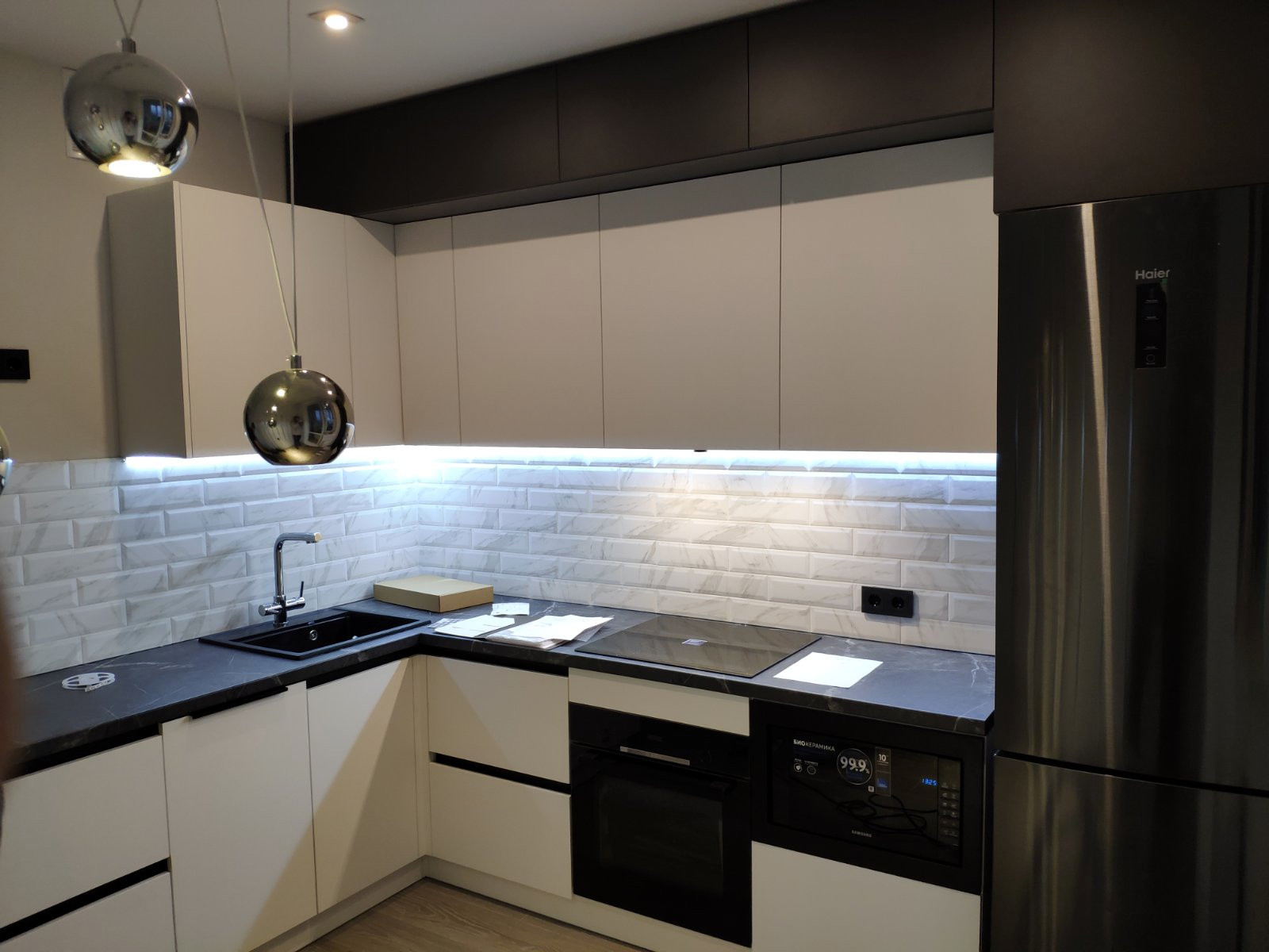 Импровизация на тему постиндустриального минимализма