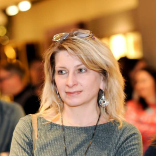 Светлана Айвазова