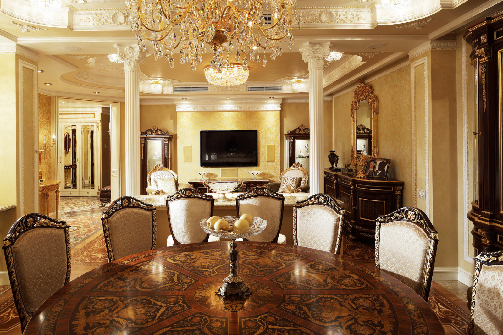 Apartment in Moscow II