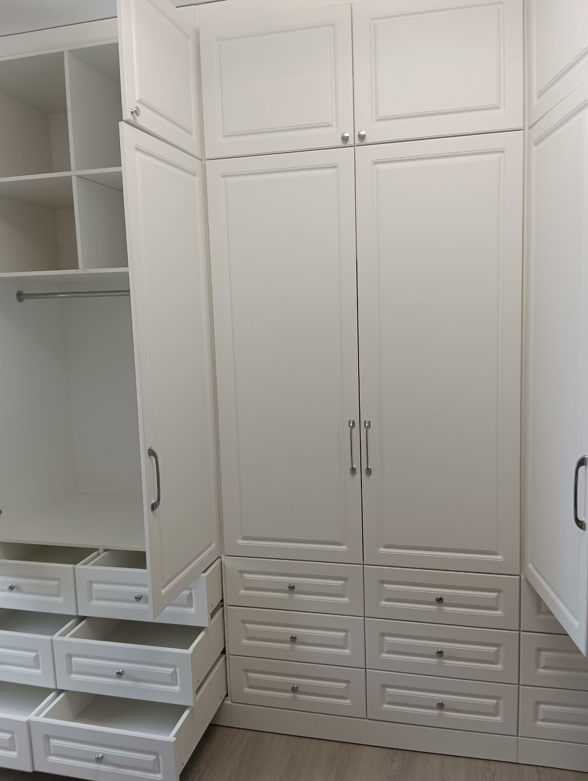 Шкаф платяной, 2023