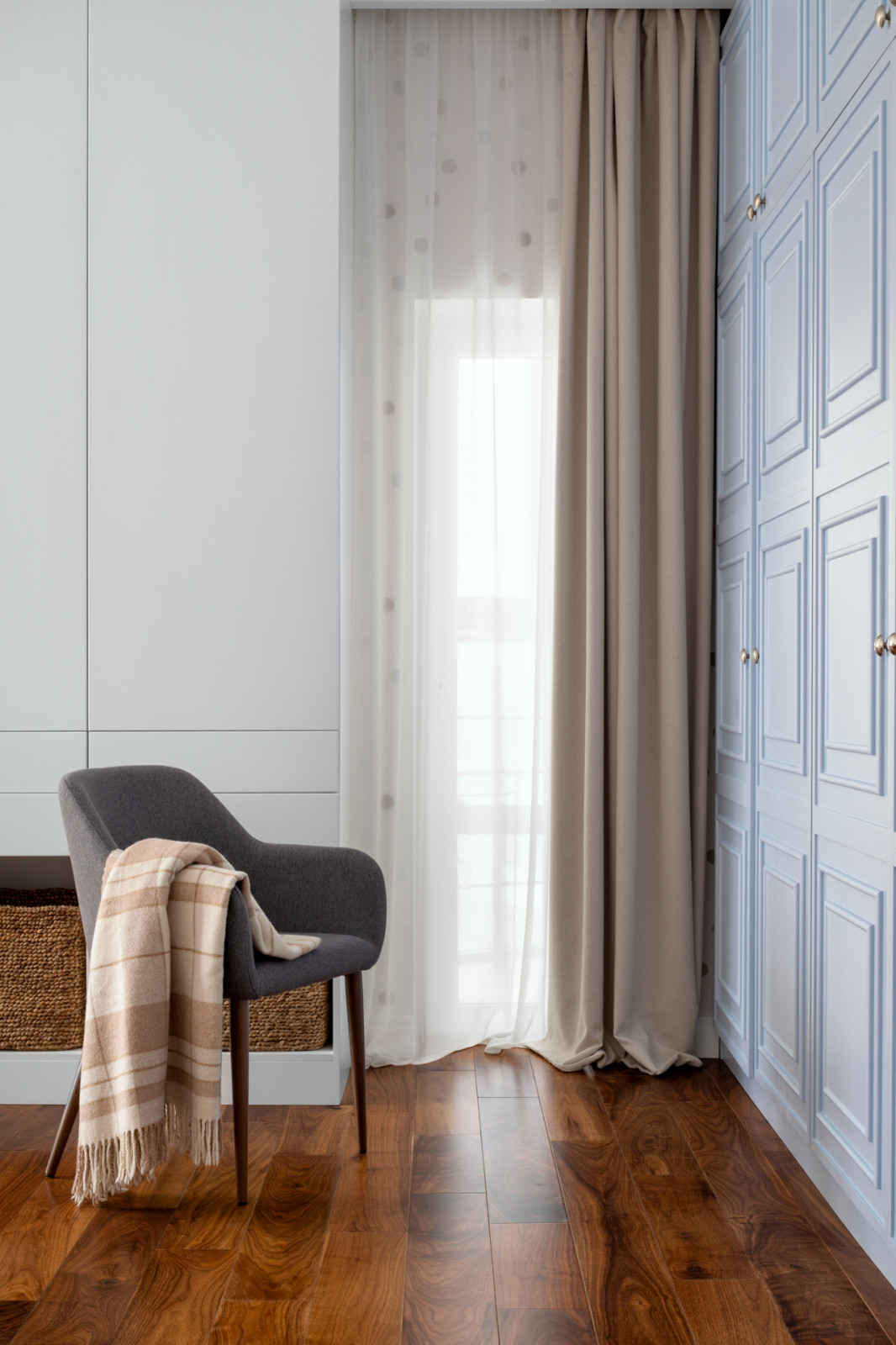 Квартира с панорамным видом на набережную Исети