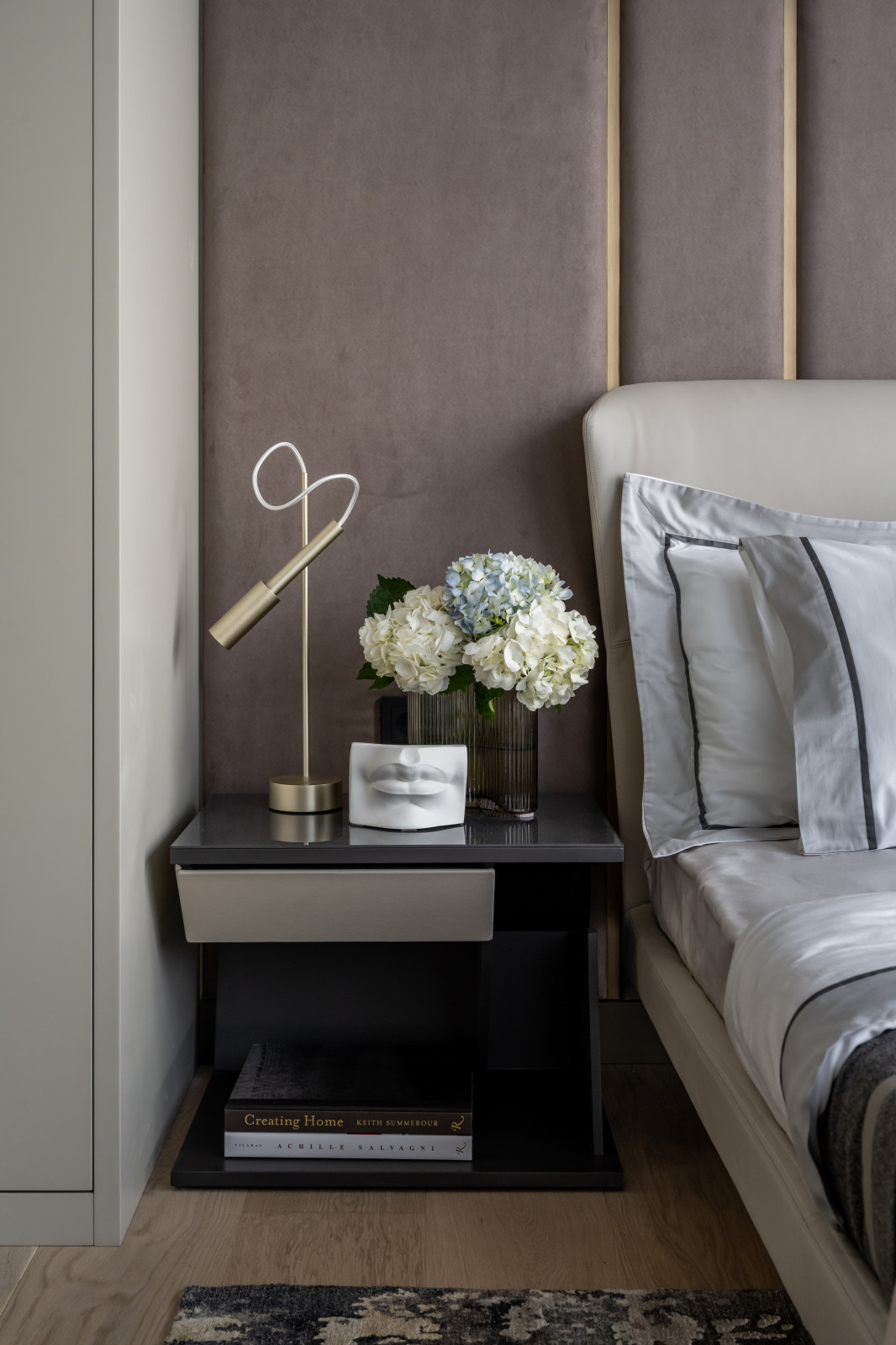 Apartments Neva Towers 1