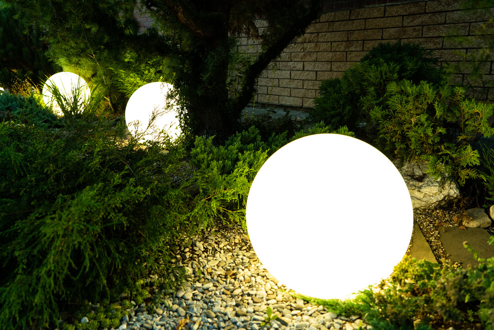 Обложка проекта: Освещение территории загородного дома