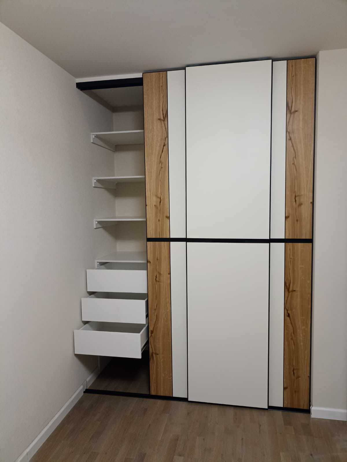 Встроенные шкафы-купе