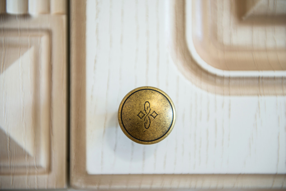 кухня-гостиная в классическом стиле