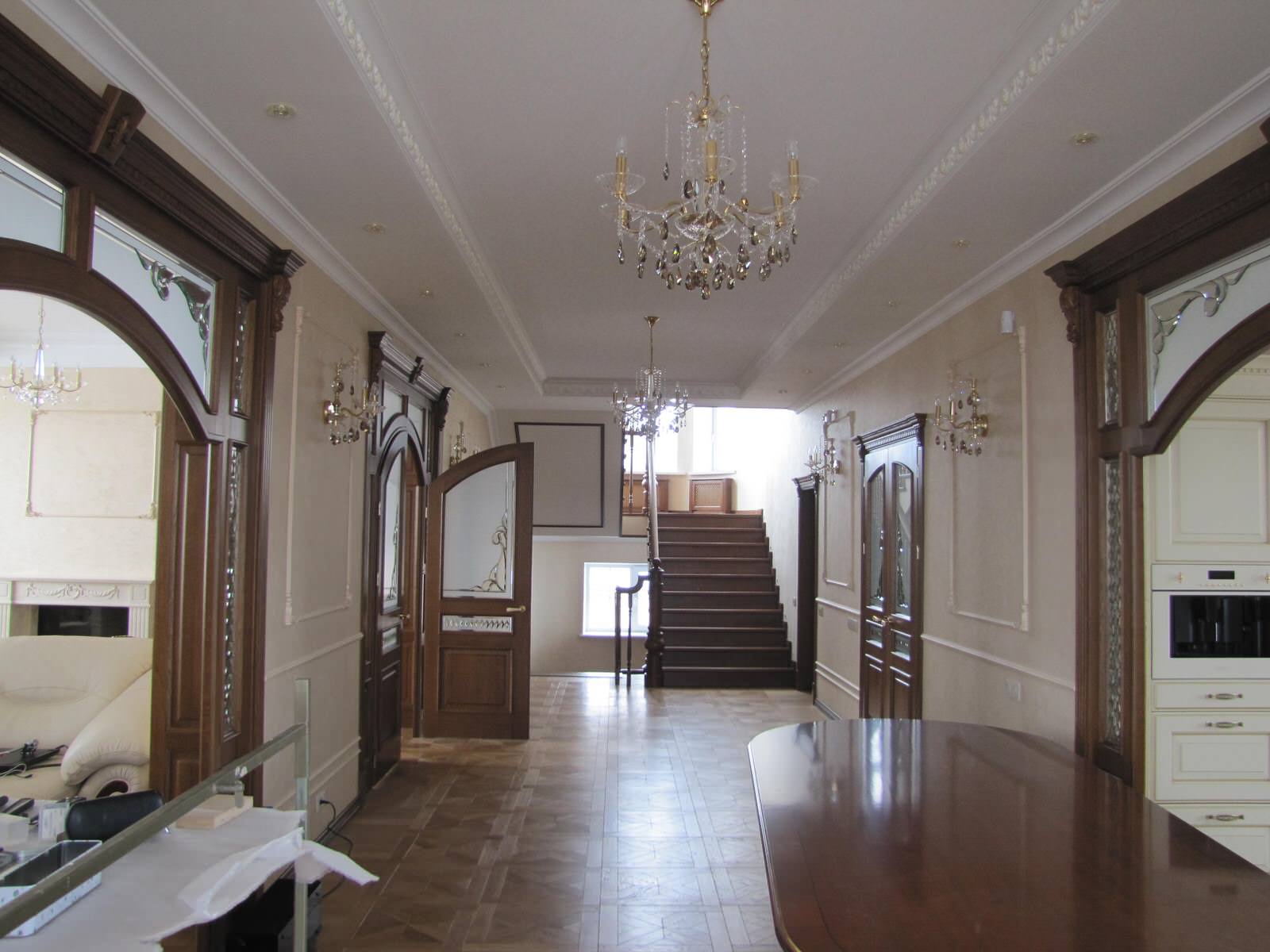 Двери из массива