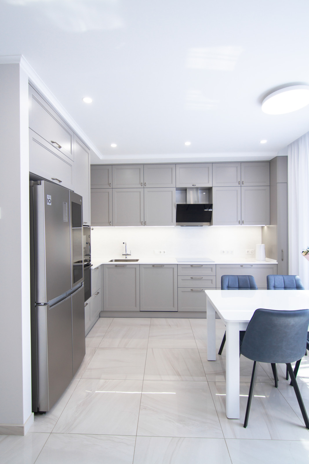 Неоклассика в нежно-кофейном цвете