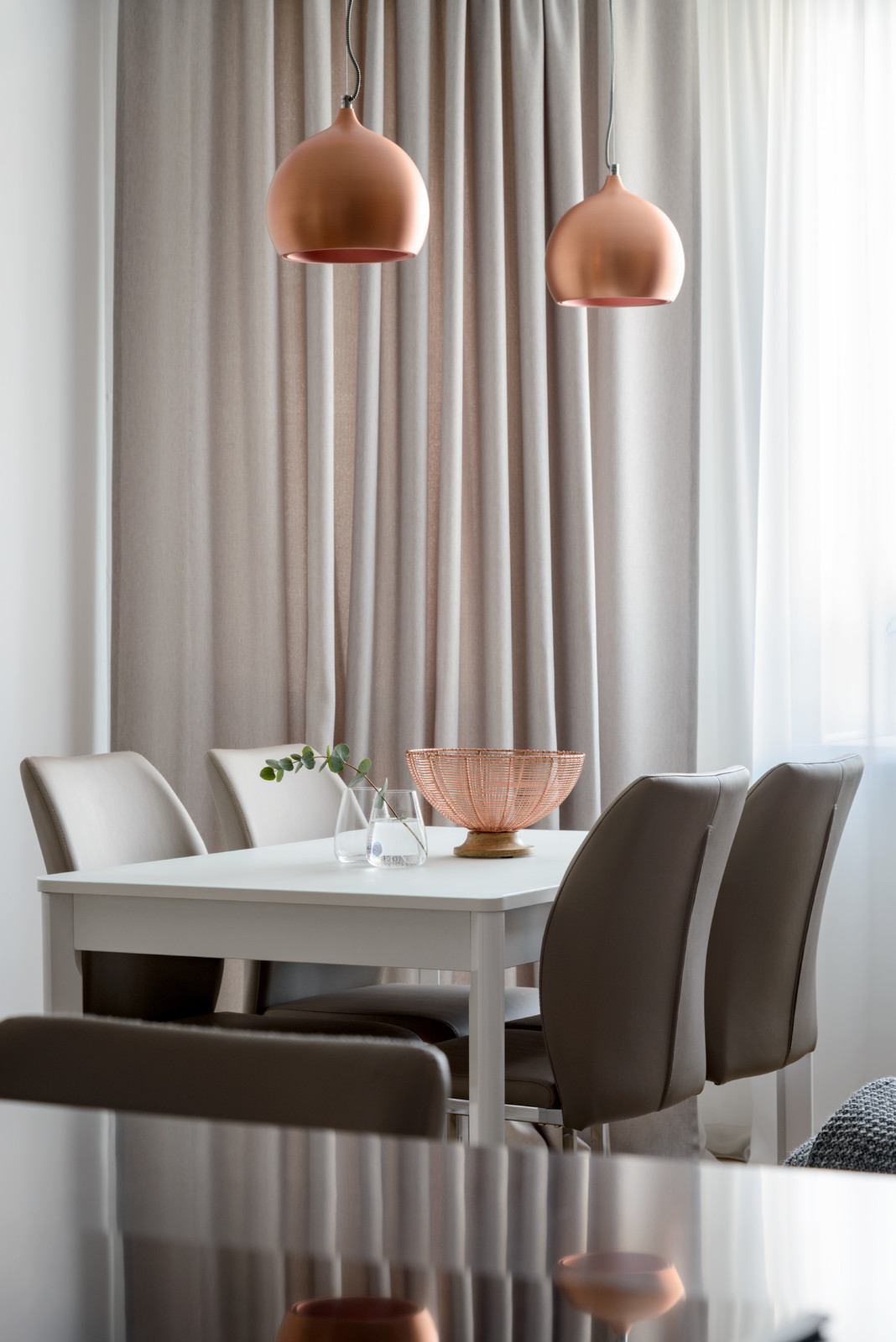 Камень и дерево в центре Сибири