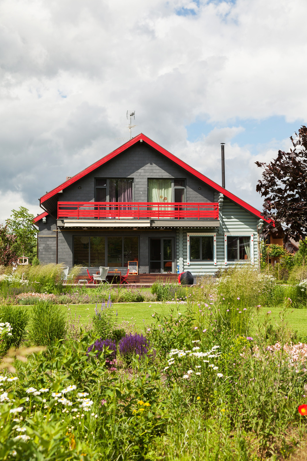 Дачный уют и никакого пафоса