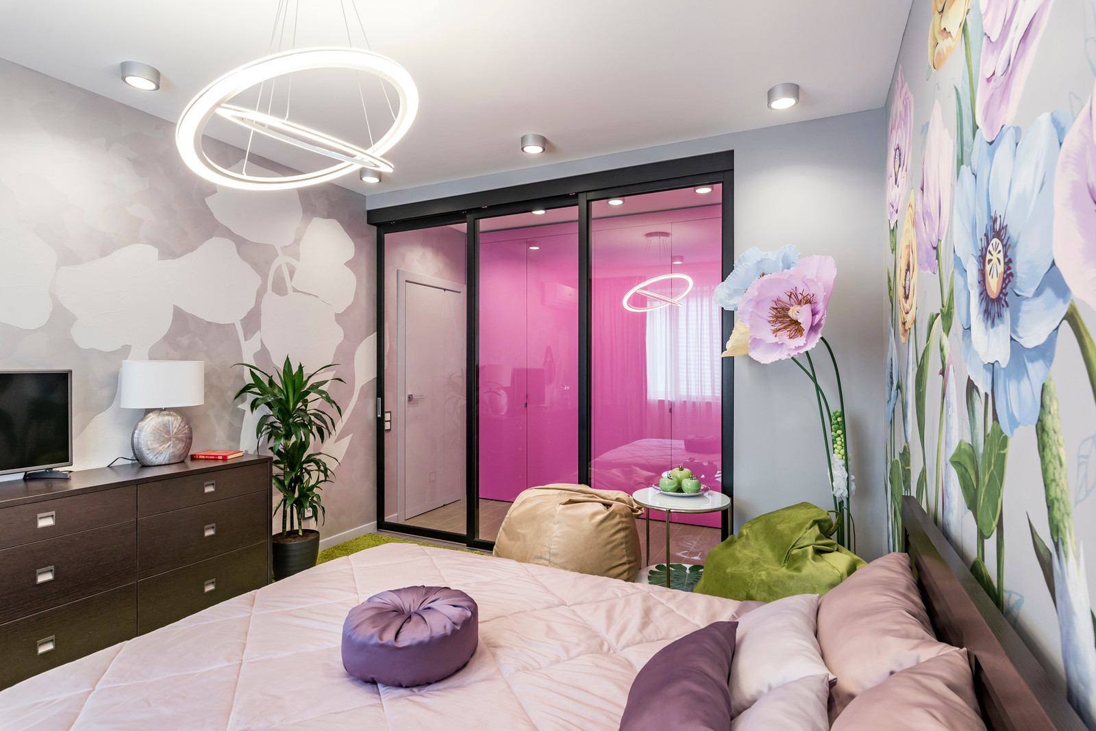 Обложка проекта: Школа ремонта на ТНТ" Цветы для кадетки"