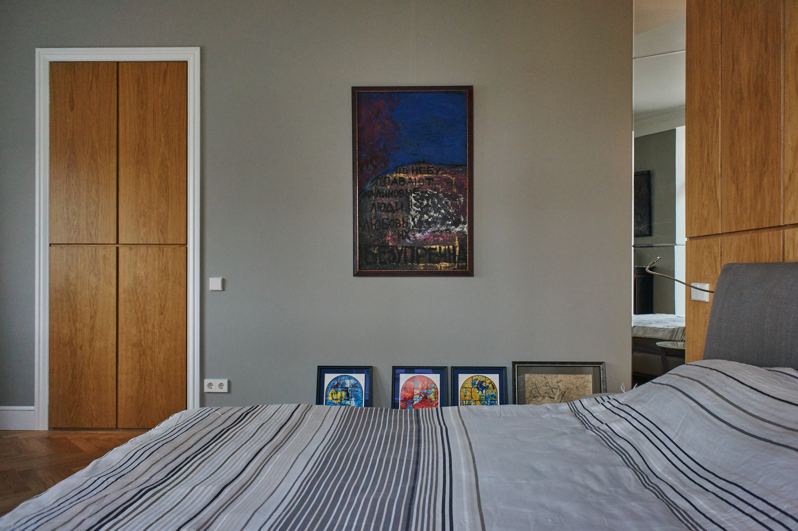 Houzz тур: Интерьер с коллекцией живописи в доме по проекту Жолтовского